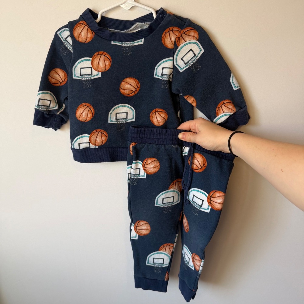 Posh Peanut Basketball 2 Piece Crewneck Sweats Set Size 12-18 Month